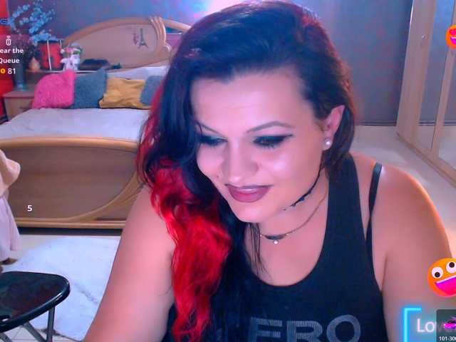 Ariellefoxy, en directo ahora en BongaCams