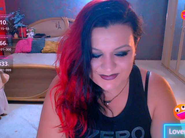 Ariellefoxy, en vivo ahora en BongaCams