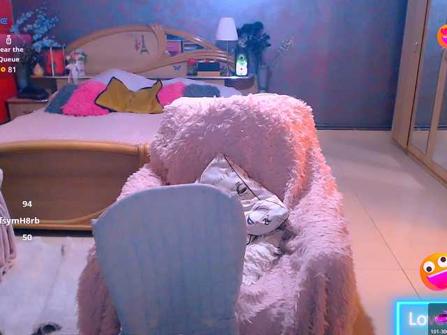 Ariellefoxy live cam on BongaCams