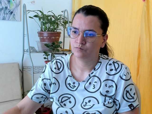 MARILYNG live cam on BongaCams