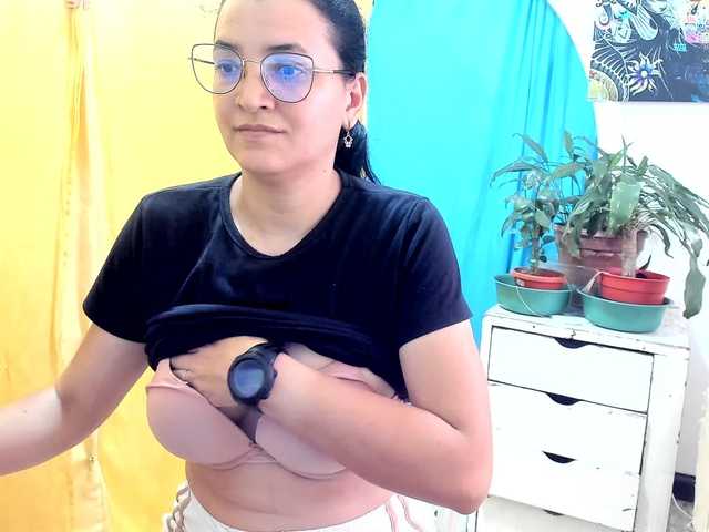 MARILYNG live cam on BongaCams