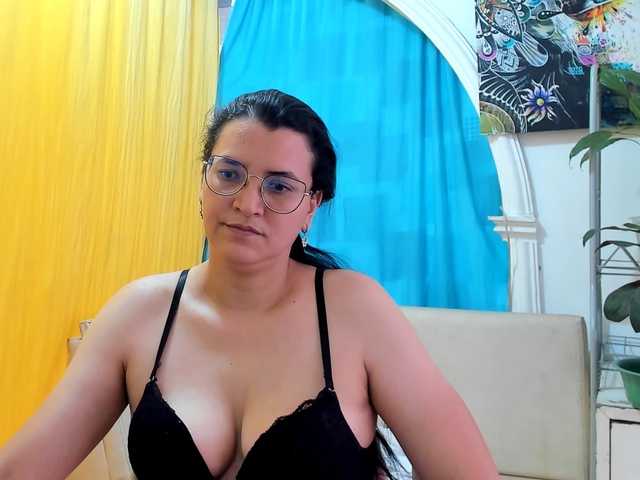 MARILYNG live cam on BongaCams