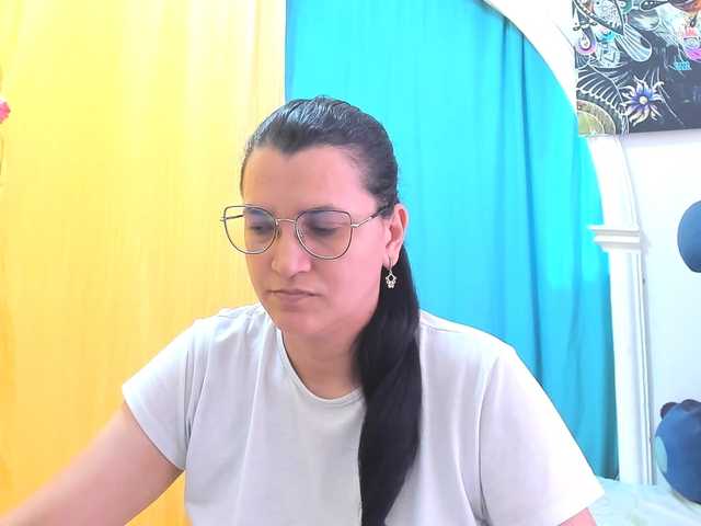 MARILYNG live cam on BongaCams