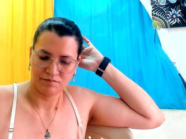 MARILYNG live cam on BongaCams