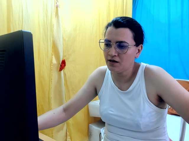 MARILYNG live cam on BongaCams