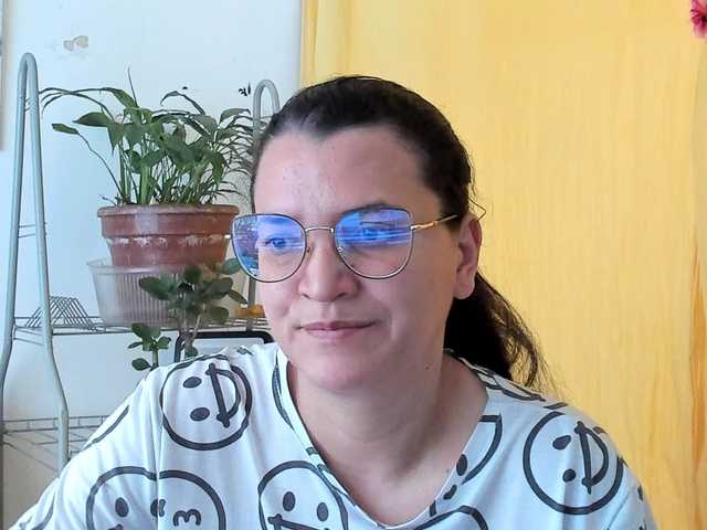 MARILYNG live cam on BongaCams