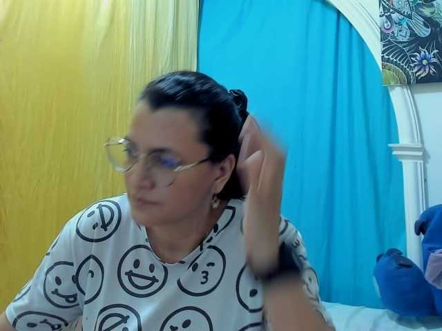 MARILYNG live cam on BongaCams