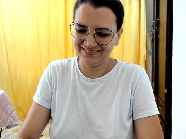 MARILYNG live cam on BongaCams