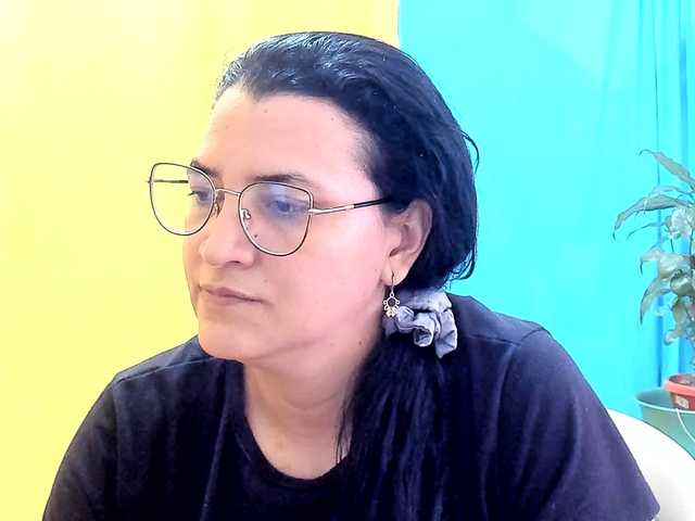 MARILYNG live cam on BongaCams