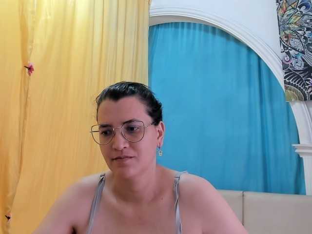 MARILYNG live cam on BongaCams