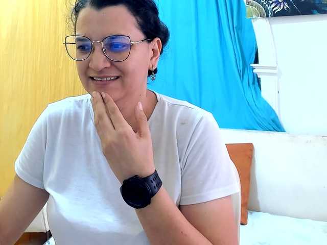 MARILYNG live cam on BongaCams