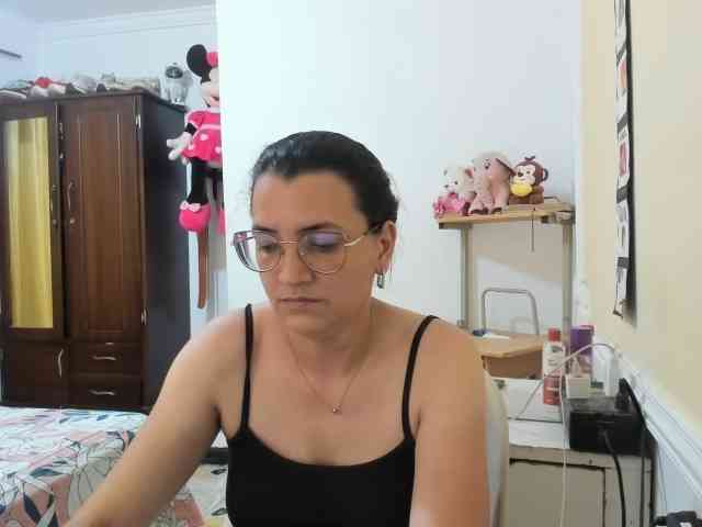 MARILYNG MARILYNG