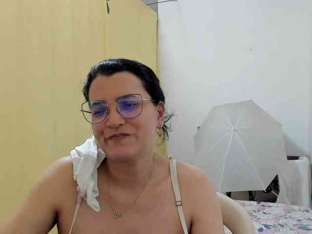 MARILYNG Live Webcam on BongaCams
