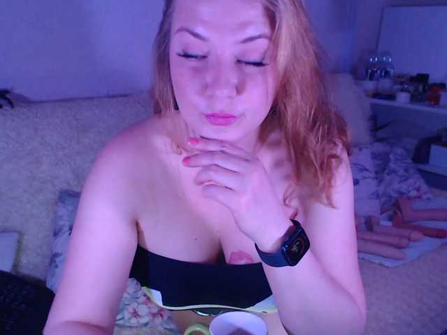 Ole4kaAngel live cam on BongaCams