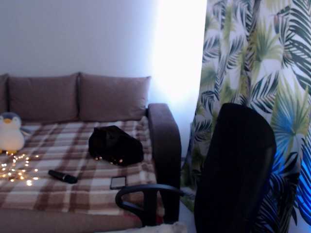 RianaCrystal live cam on BongaCams