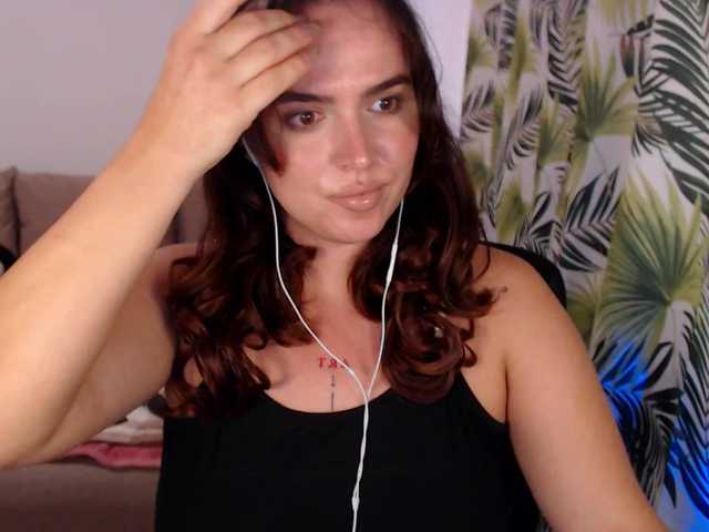 RianaCrystal live cam preview