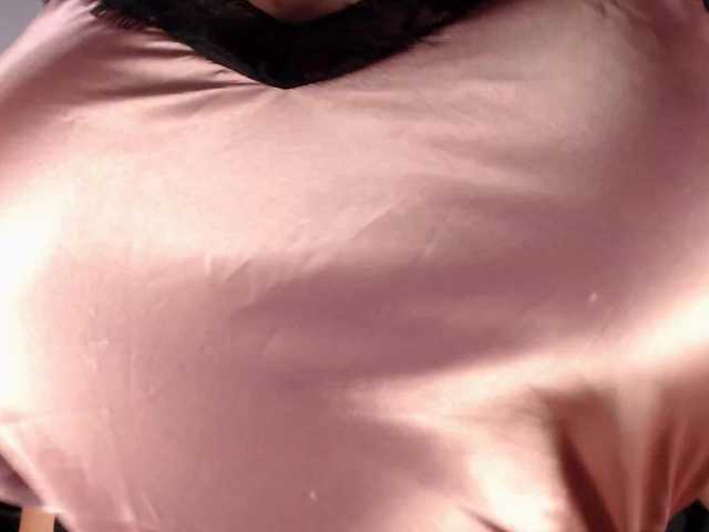 RianaCrystal live cam on BongaCams