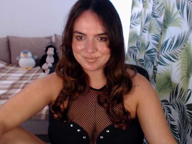 RianaCrystal live cam on BongaCams