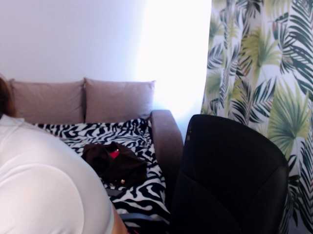 RianaCrystal — live female cam