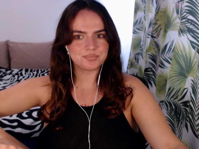 RianaCrystal — live female cam