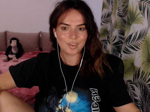 RianaCrystal live webcam show