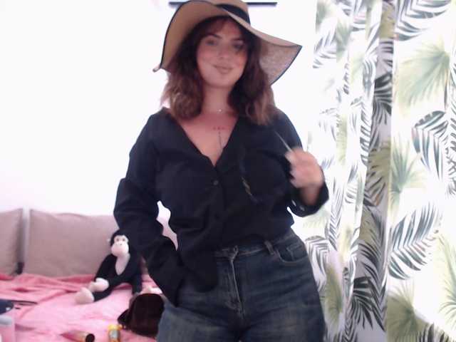 RianaCrystal live webcam show