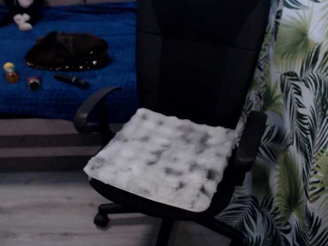 RianaCrystal live cam on BongaCams