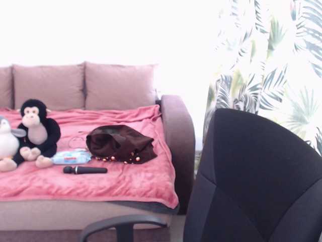 RianaCrystal live cam on BongaCams