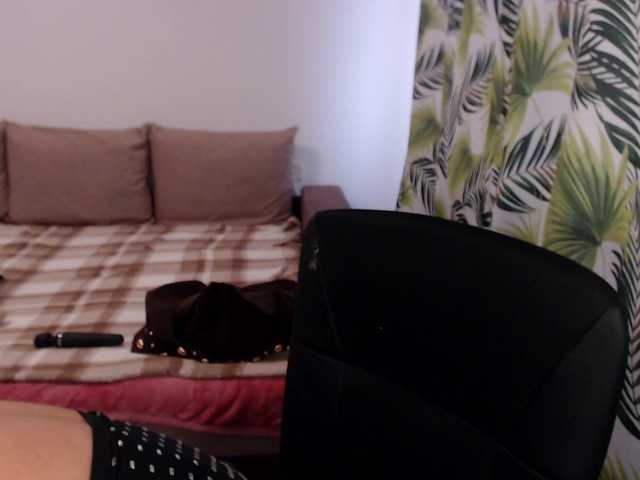 RianaCrystal live cam preview