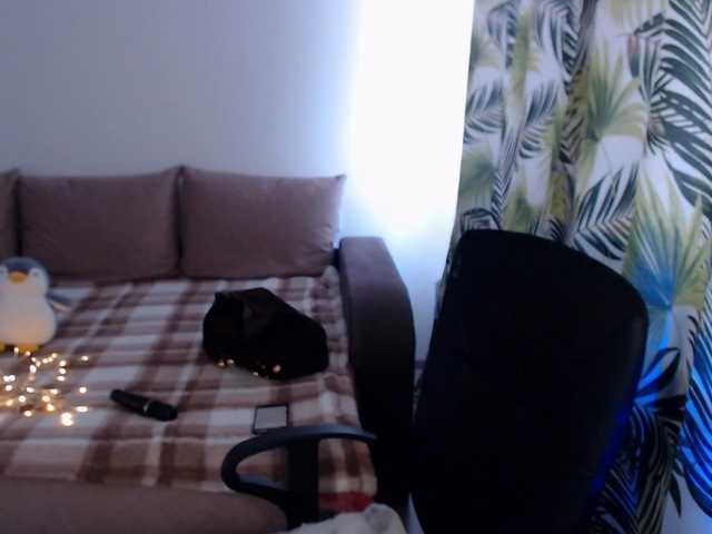 RianaCrystal live cam preview