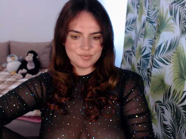 RianaCrystal live cam on BongaCams