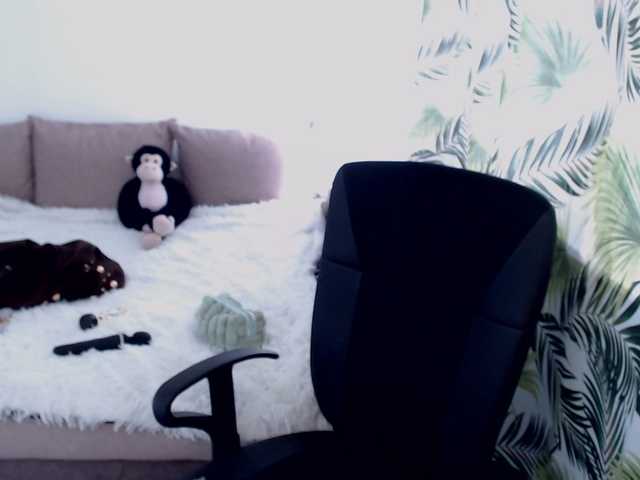 RianaCrystal live cam on BongaCams