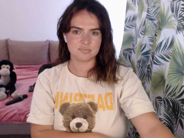 RianaCrystal live cam on BongaCams