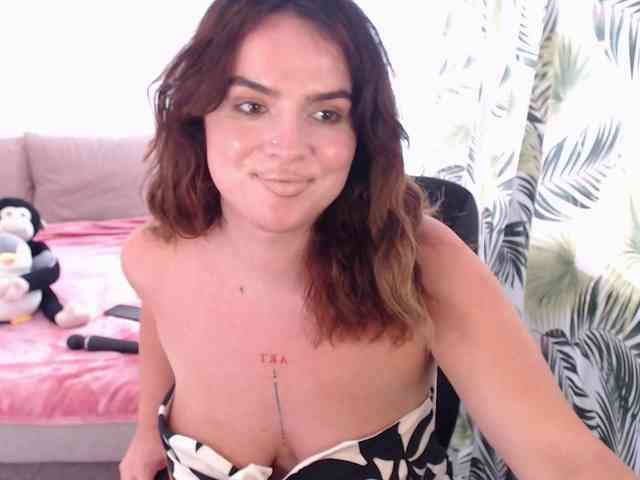 RianaCrystal webcam
