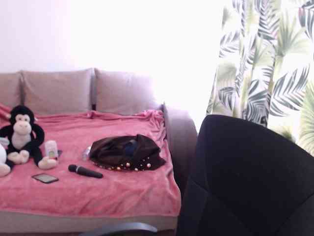 RianaCrystal webcam