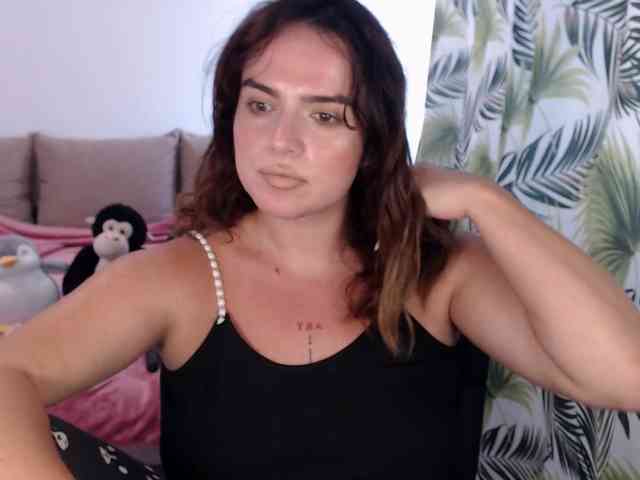 RianaCrystal webcam