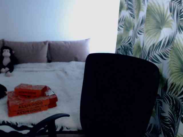 RianaCrystal webcam