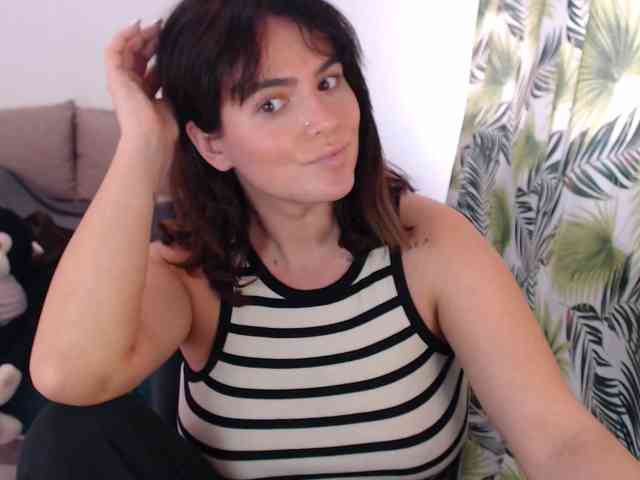 RianaCrystal webcam