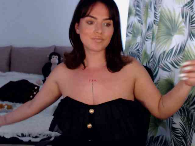 RianaCrystal webcam