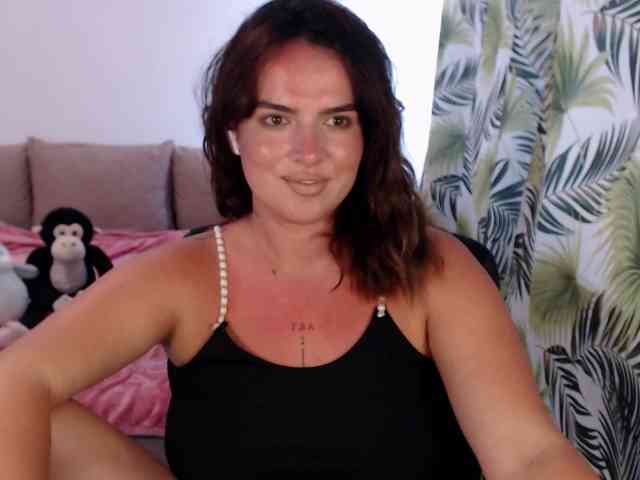 RianaCrystal webcam