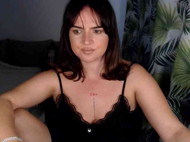 RianaCrystal webcam