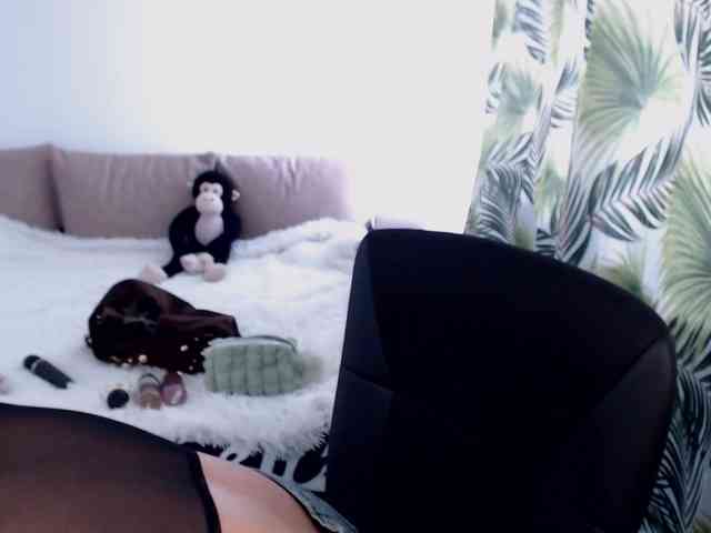 RianaCrystal webcam