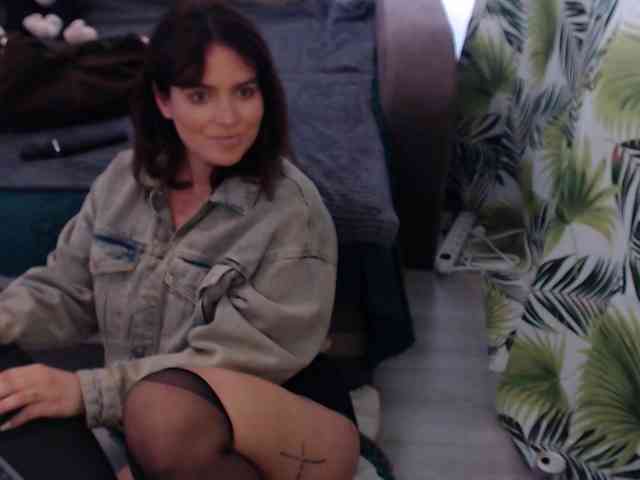 RianaCrystal webcam