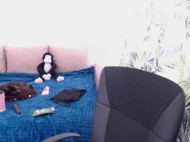 RianaCrystal webcam