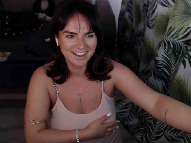 RianaCrystal webcam