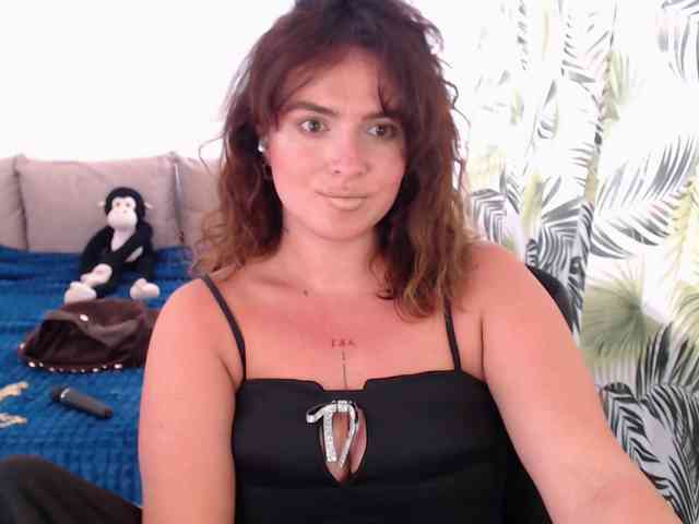 RianaCrystal webcam