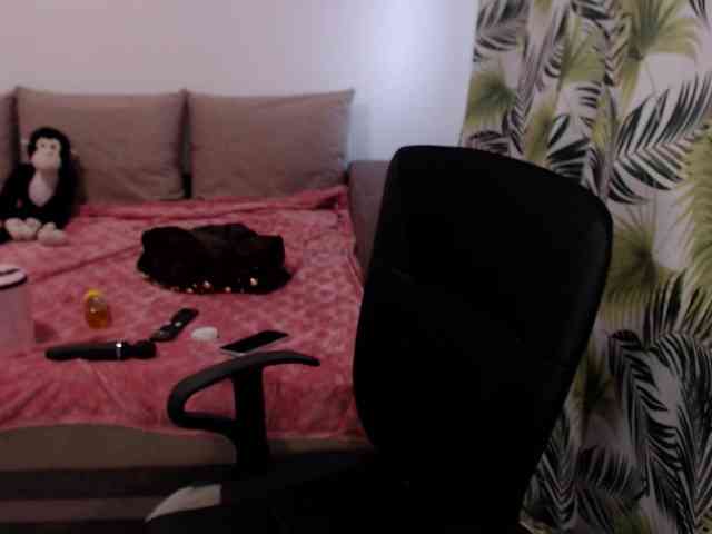 RianaCrystal webcam