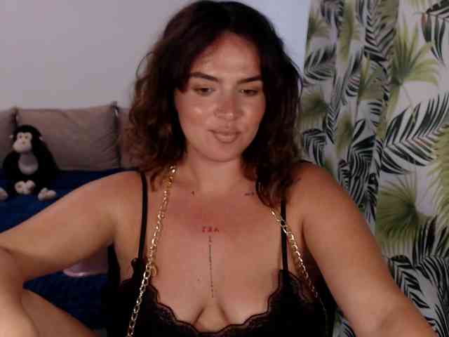 RianaCrystal webcam
