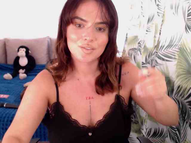 RianaCrystal webcam