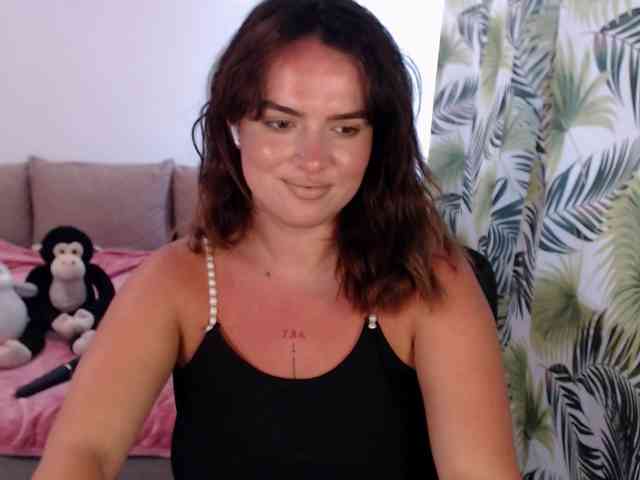 RianaCrystal webcam
